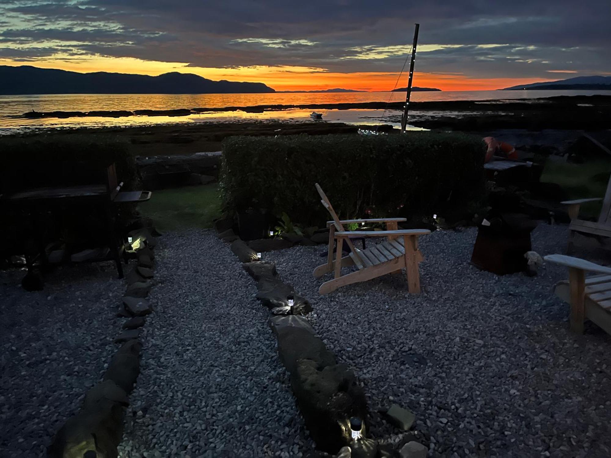 Carnmhor, Isle Of Skye - Stunning 242 Year Old Cottage On Its Own Sea Shore! Breakish Exterior foto