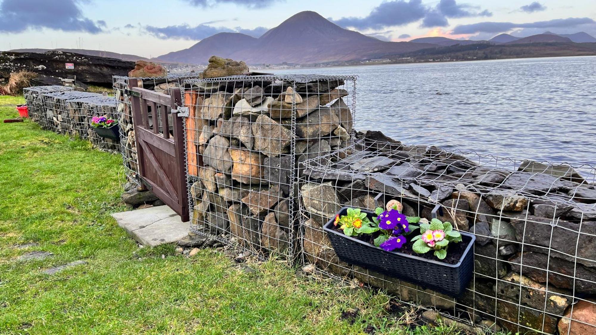 Carnmhor, Isle Of Skye - Stunning 242 Year Old Cottage On Its Own Sea Shore! Breakish Exterior foto