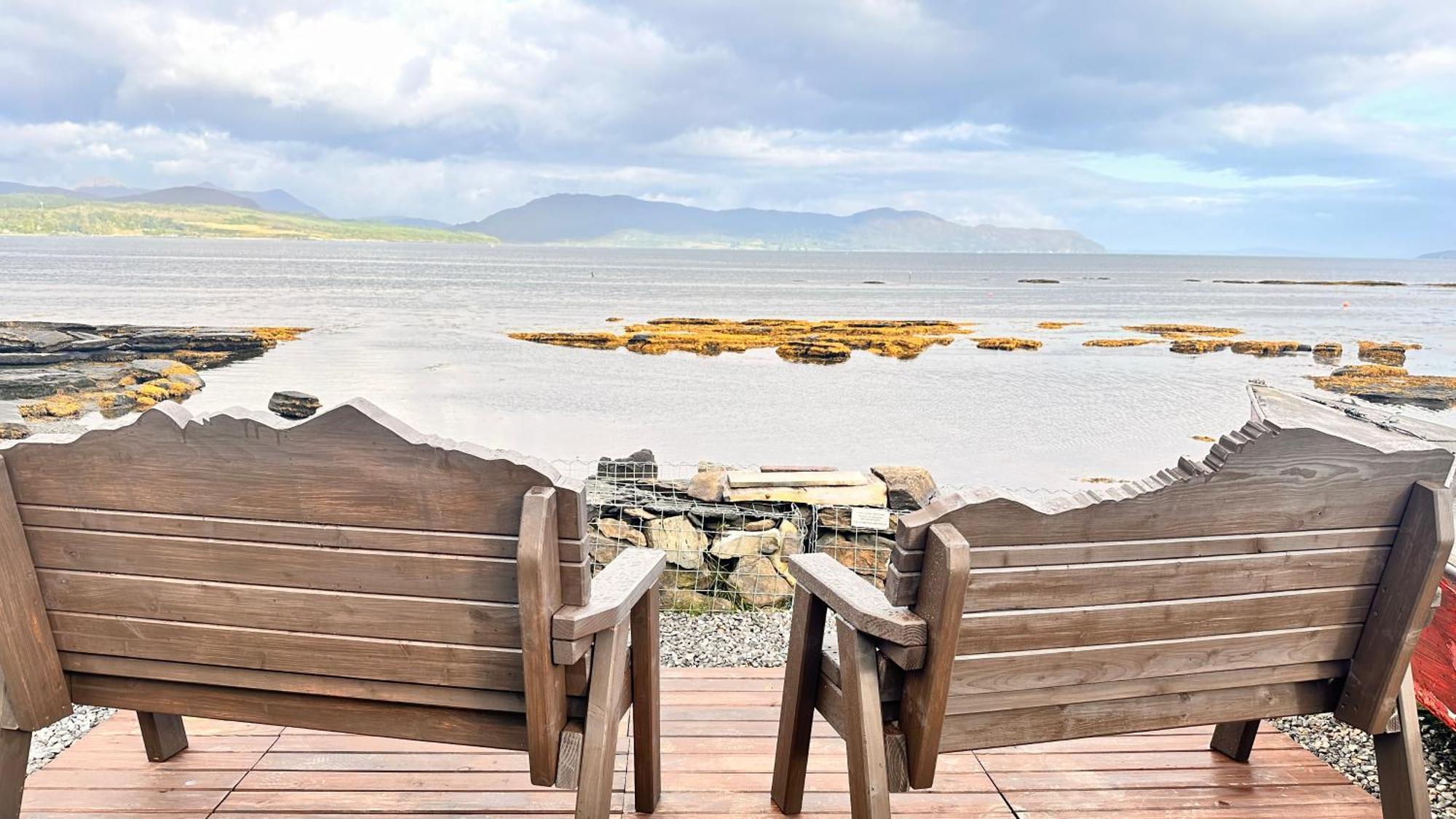 Carnmhor, Isle Of Skye - Stunning 242 Year Old Cottage On Its Own Sea Shore! Breakish Exterior foto
