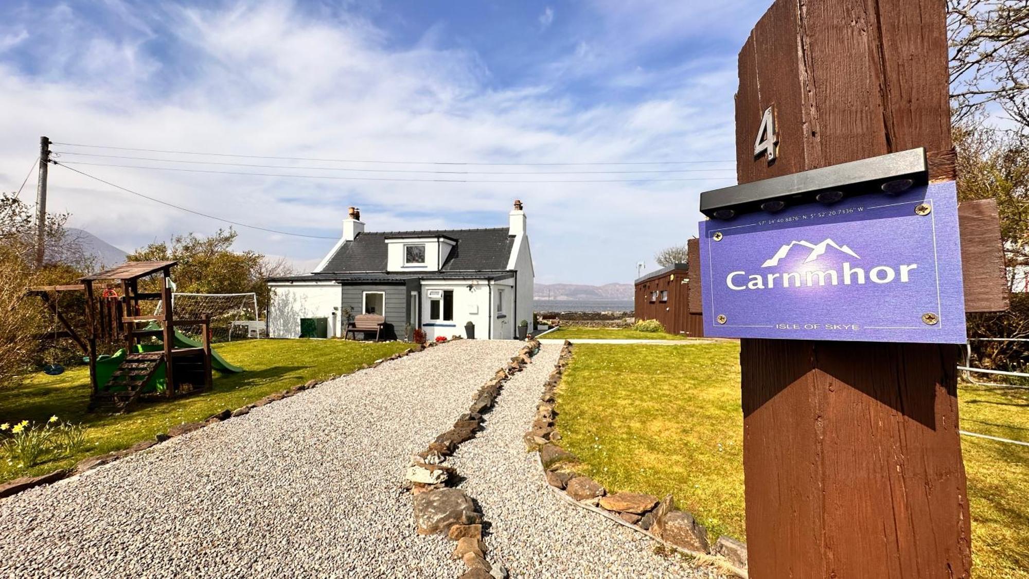 Carnmhor, Isle Of Skye - Stunning 242 Year Old Cottage On Its Own Sea Shore! Breakish Exterior foto